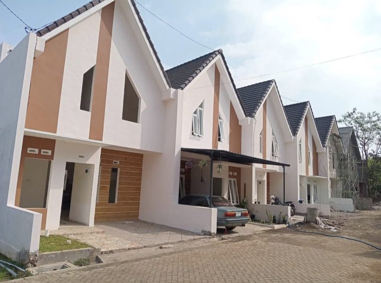 Investasi Cerdas di Karangploso: Miliki Rumah Dua Lantai Impian di Malang