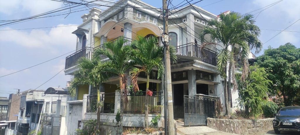 Rumah Hook Eksklusif di Tirtasani Elit Royal Resort Karangploso Malang: Investasi Properti Idaman dengan Surat Lengkap